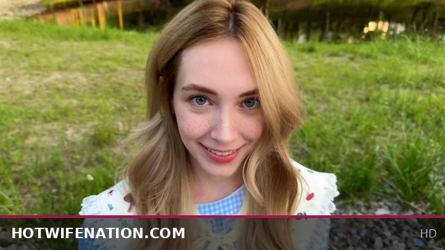 Street stranger to hotwife: Loly Nebel's spontaneous fuck