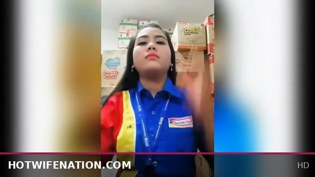 Hotwife Cuckold at Indomaret Warehouse Live