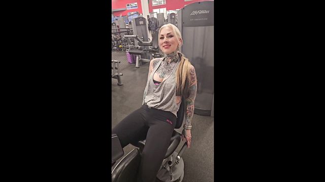 Tattooed Hotwife Works Out in Tight Leggings at the Gym