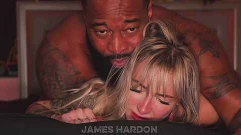Blonde Hotwife pleads for a BBC creampie breeding experience